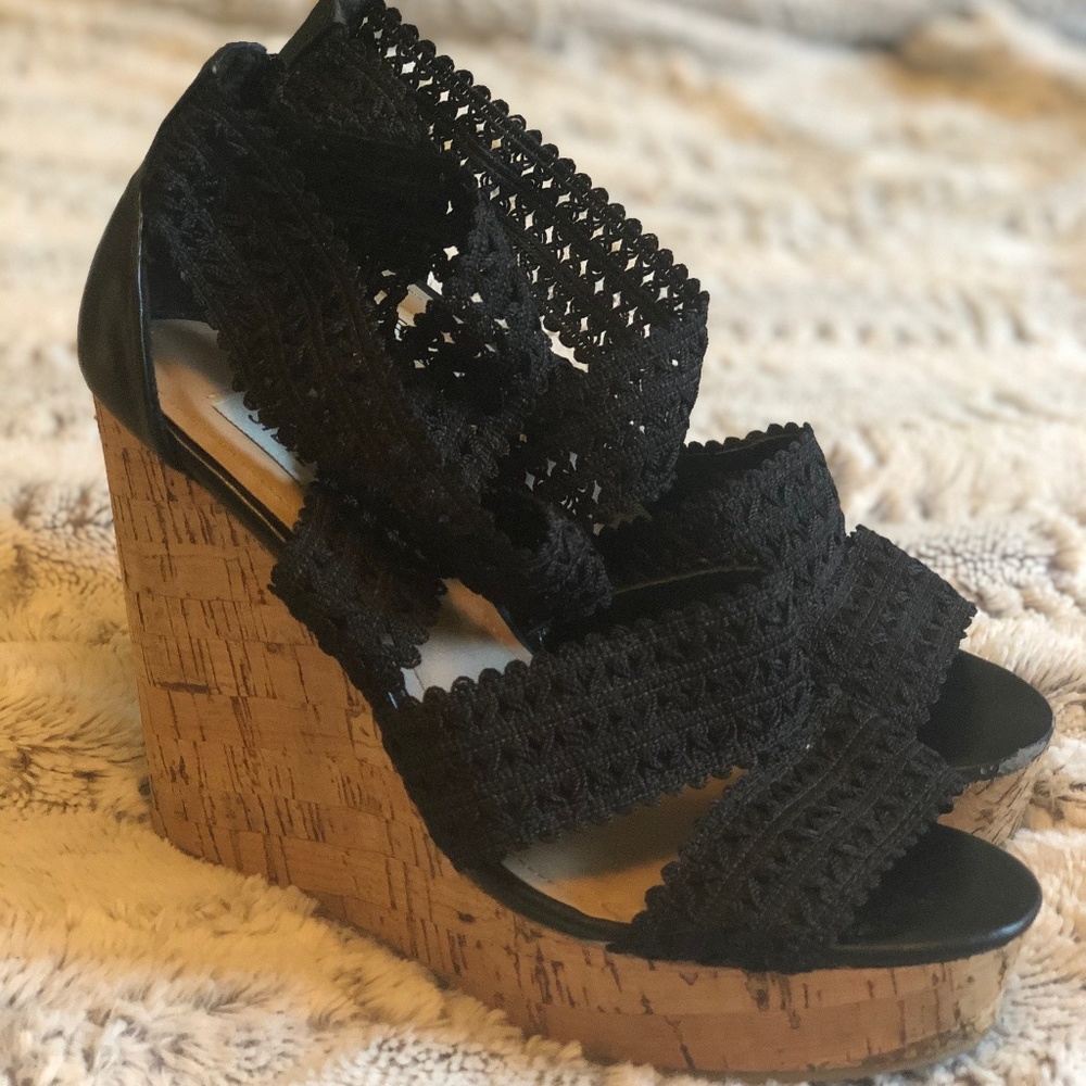 Steve Madden Wedges in Black